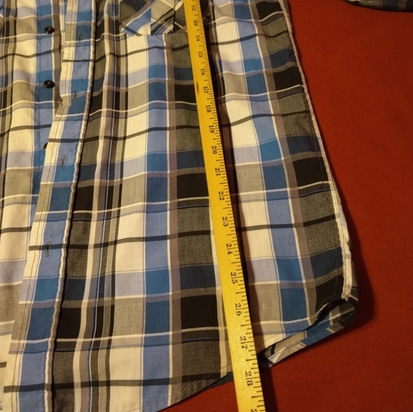 Shirt - Picture 3 of 4